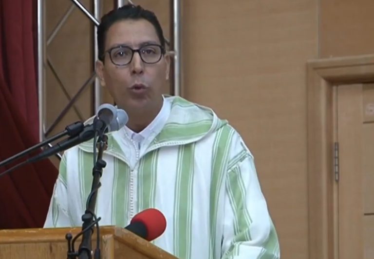 الدكتور محمد الطبراني يلقي كلمة في حفل مسابقة الإمام البخاري لخدمة الحديث الشريف